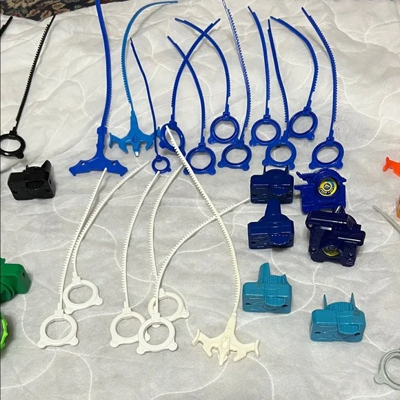 VINTAGE Hasbro Colorful Beyblade Set